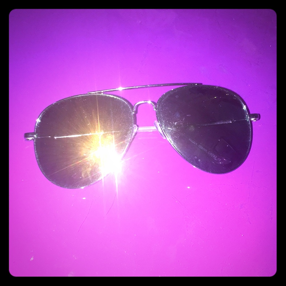 Aviator sun glasses
